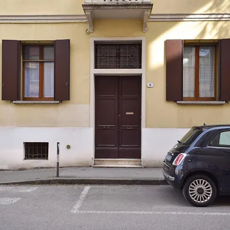 Welc-om Via Paolotti Apartment Padua